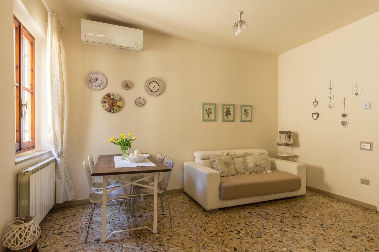 Casa Laura Apartment Florenţa Exterior foto